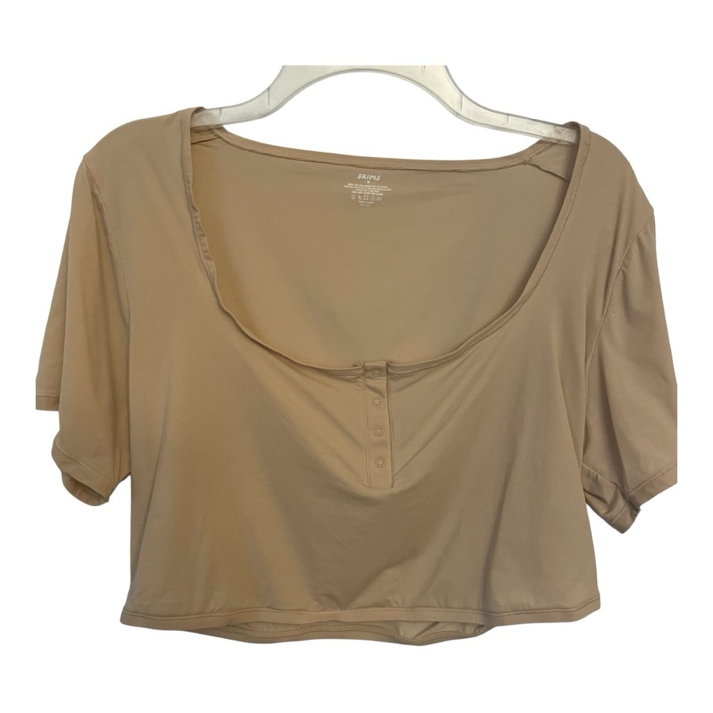 SKIMS Tan Crop Fitted Blouse Short Sleeve